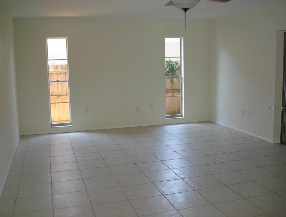 1808 Grove Valley Ave, Palm Harbor, FL 34683-3918