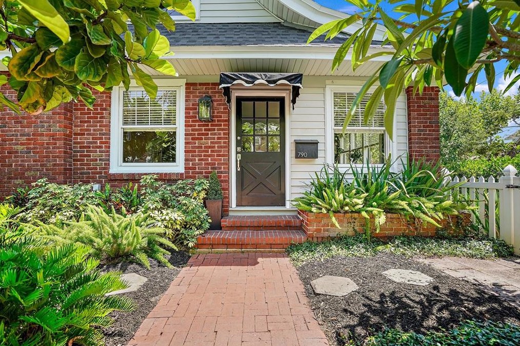 790 19th Ave, Saint Petersburg, FL 33704-3344