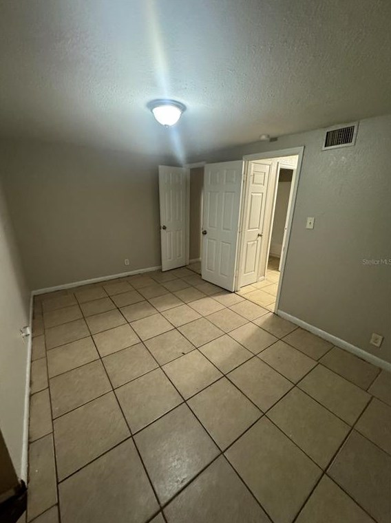 9814 11 St, Tampa FL 33612-5843 exterior