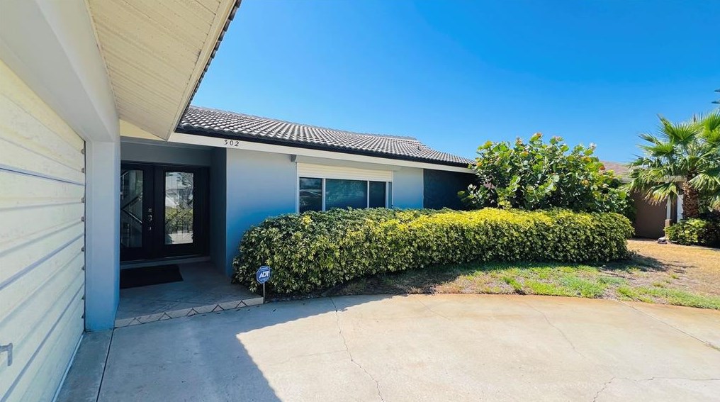 302 Monte Cristo Blvd, Saint Petersburg, FL 33715