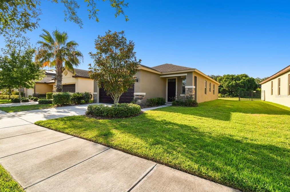 5933 Sweet Birch Dr, Riverview, FL 33578