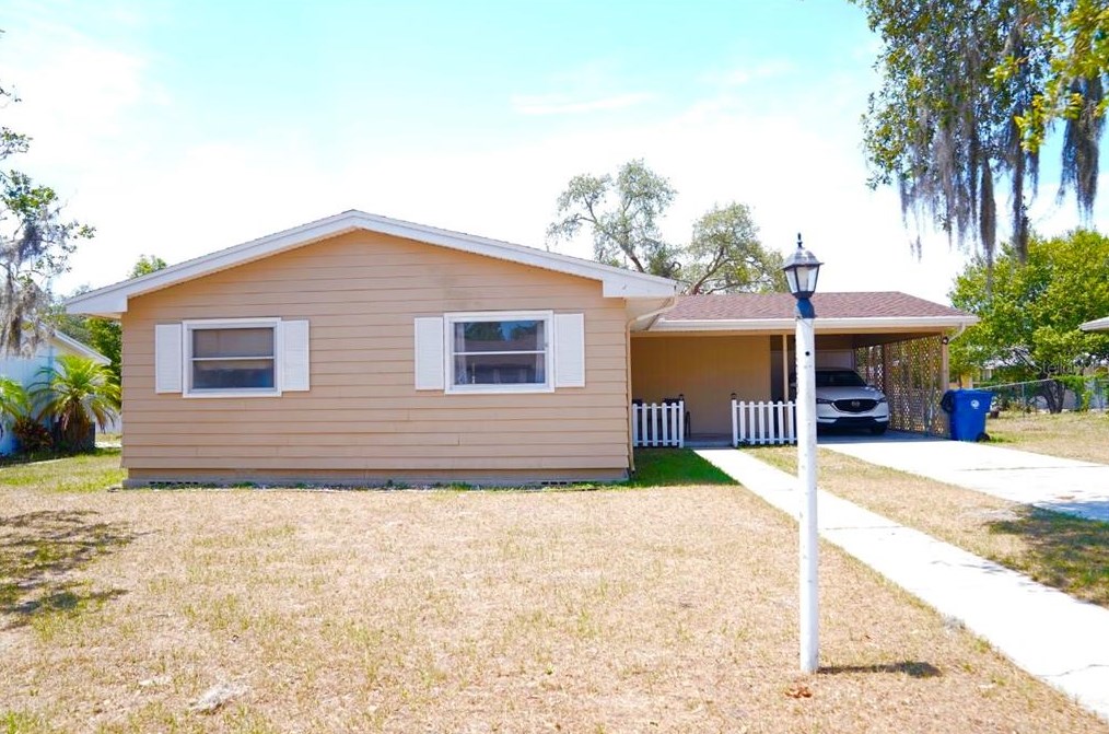 7168 Lockwood St, Brooksville, FL 34606-4221