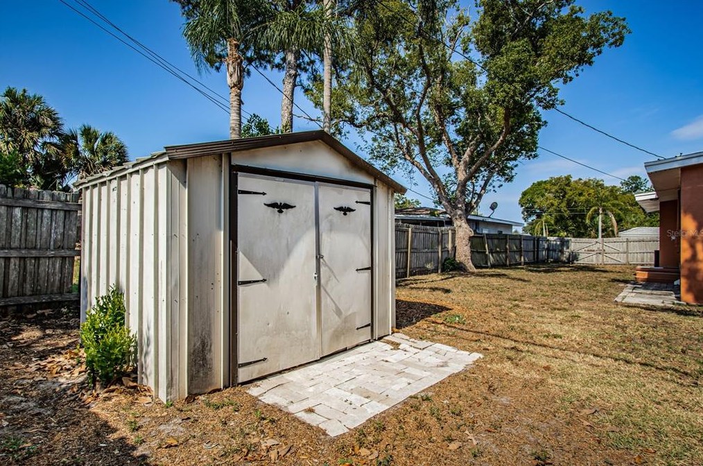 6650 31 Ter Ct, Saint Petersburg FL  exterior