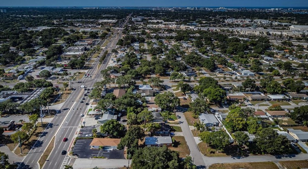 6650 31 Ter Ct, Saint Petersburg FL  exterior