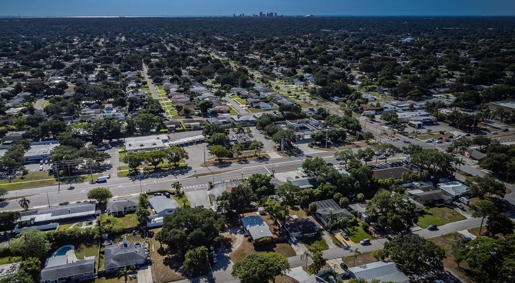 6650 31 Ter Ct, Saint Petersburg FL  exterior