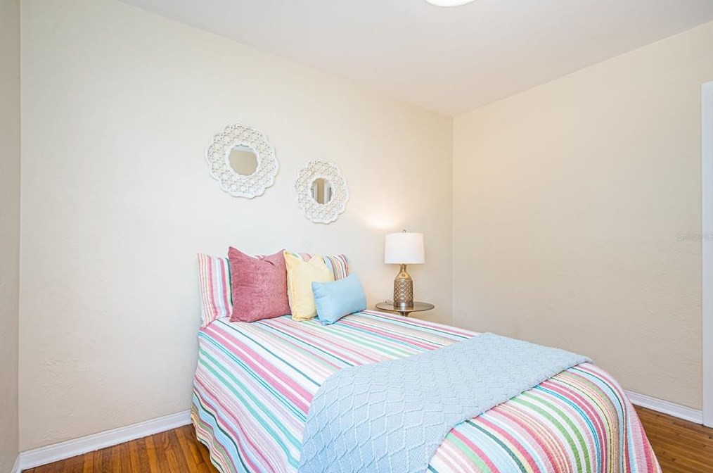 6650 31 Ter Ct, Saint Petersburg FL  exterior