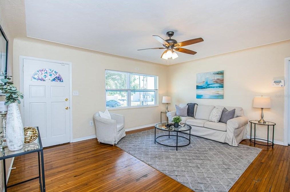 6650 31st Terrace Ct, Saint Petersburg FL  33710-2469 exterior