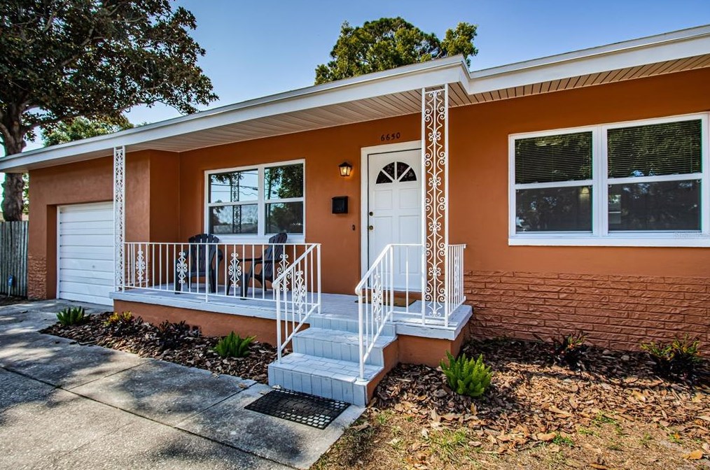 6650 31st Terrace Ct, Saint Petersburg, FL 33710-2469