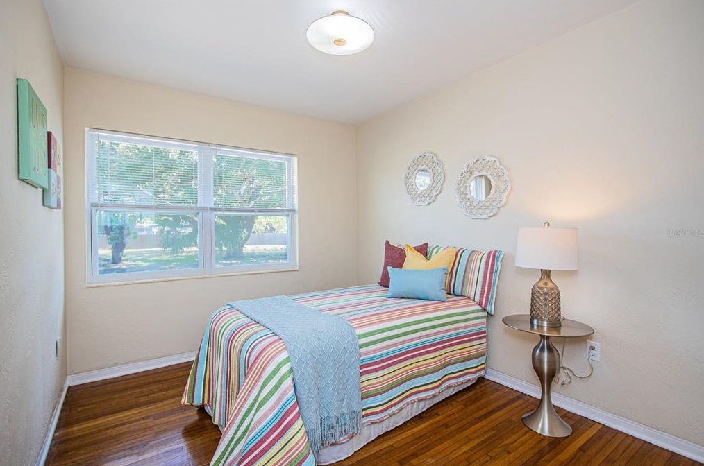 6650 31 Ter Ct, Saint Petersburg FL  exterior