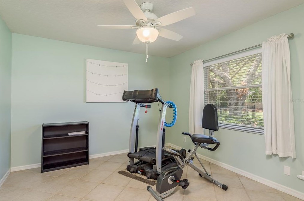 5099 Cross Pointe Dr, Oldsmar FL 34677-5214 exterior