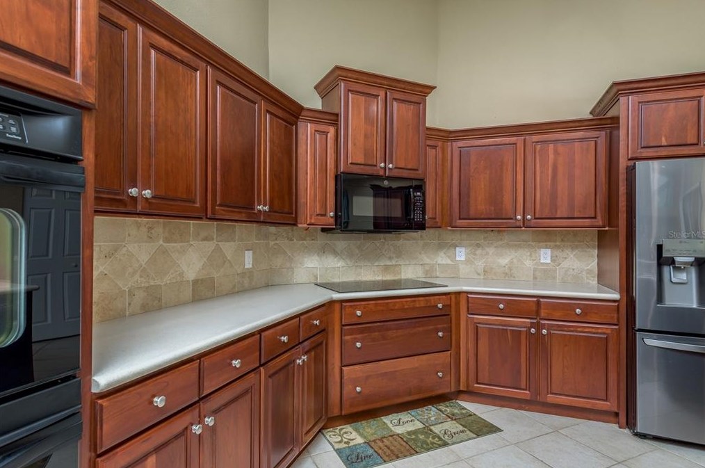 5099 Cross Pointe Dr, Oldsmar FL 34677-5214 exterior