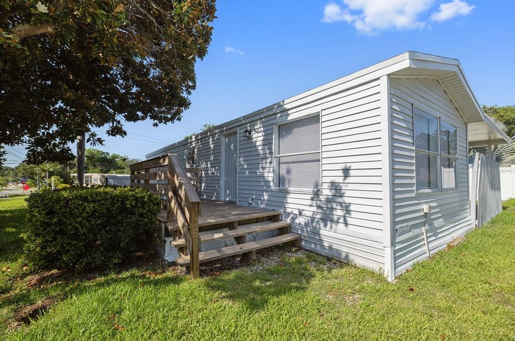 730 Mac Crillus Rd, Largo, FL 33770-2761