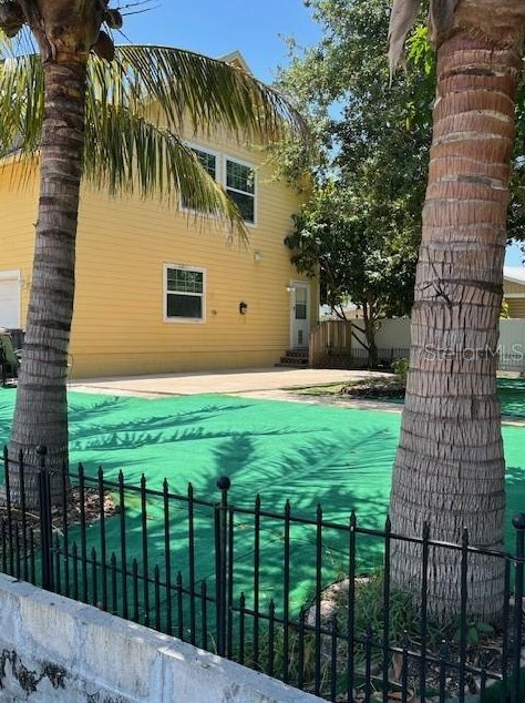 14484 Larboard Ln, Largo, FL 33774-2807