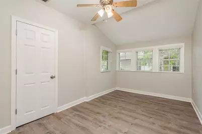 49 W Boyer Street, Tarpon Springs, FL 34689 - Photo 12