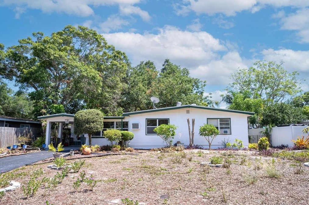 7326 12th Ave, Saint Petersburg, FL 33710-4612