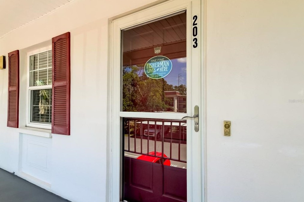 300 Clyde Ln #203, Dunedin, FL 34698