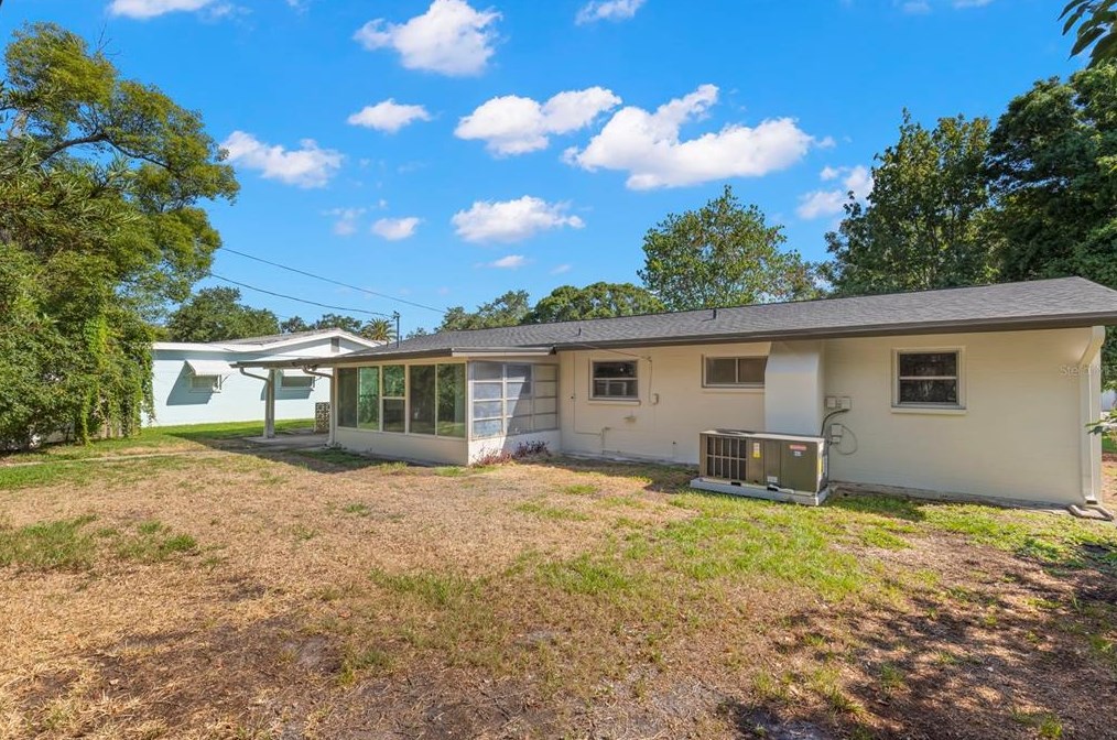 11500 70 Ter, Largo FL  33772-5811 exterior