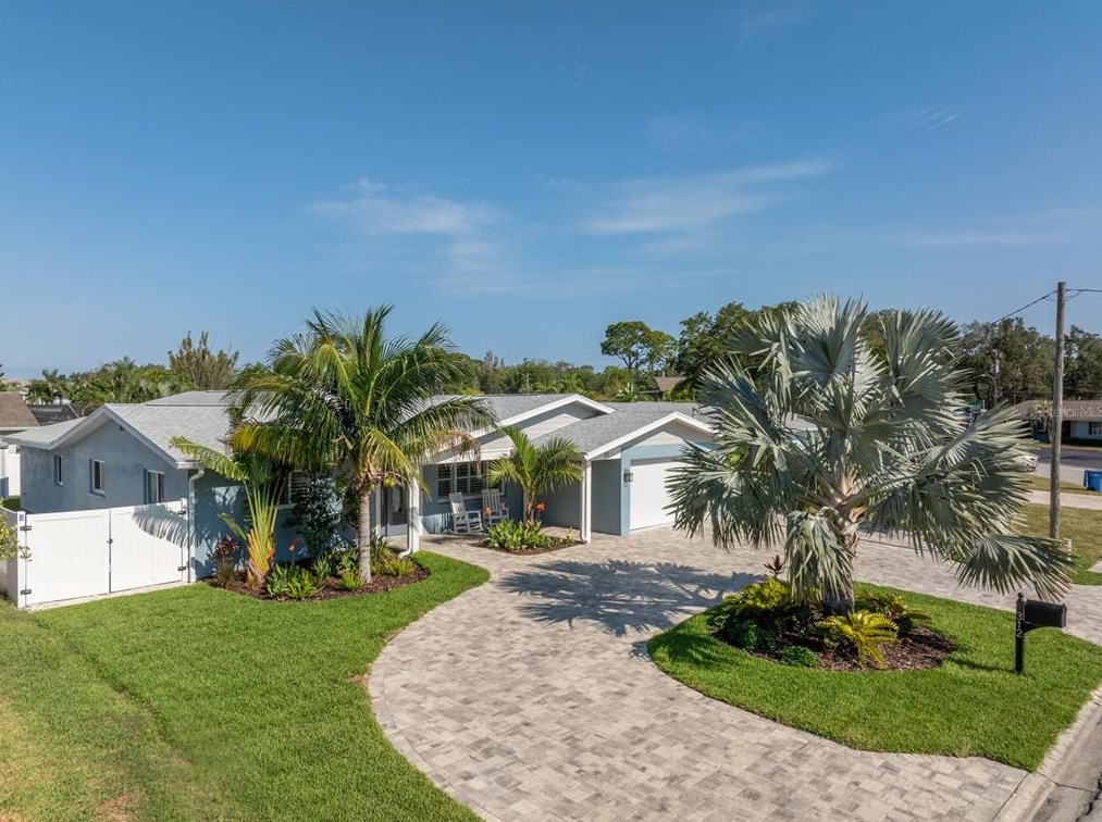 312 Westwinds Dr, Palm Harbor, FL 34683