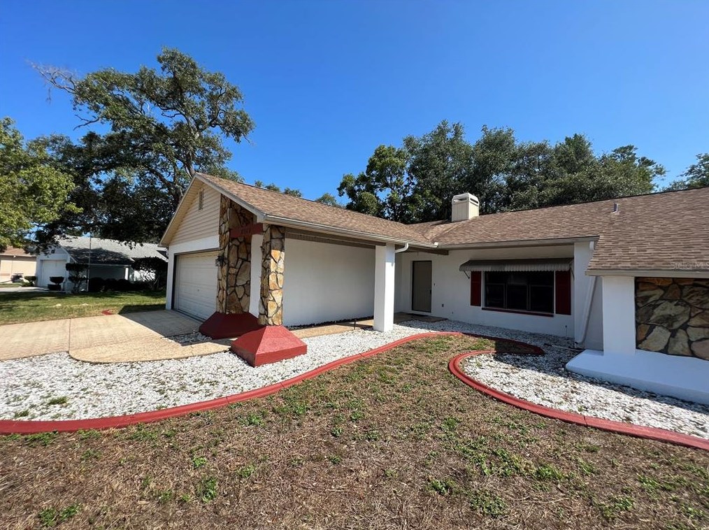 8205 Pagoda Dr, Brooksville, FL 34606-6823