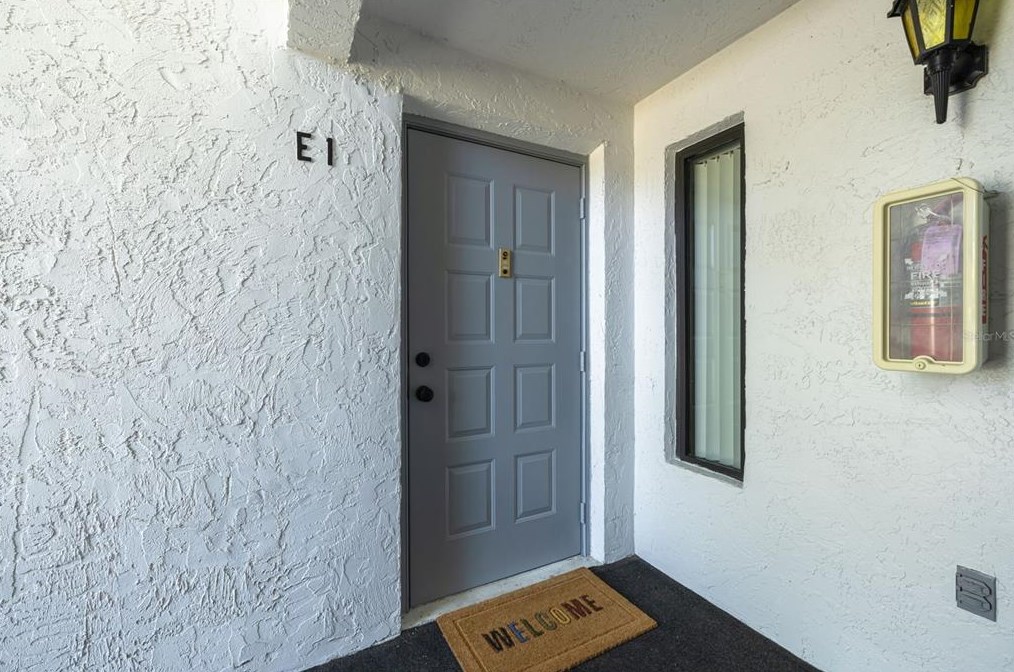 1204 Pine Ridge Cir W #e1, Tarpon Springs, FL 34688