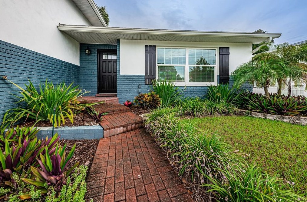 13548 Bellewood Ave, Largo, FL 33776-3026