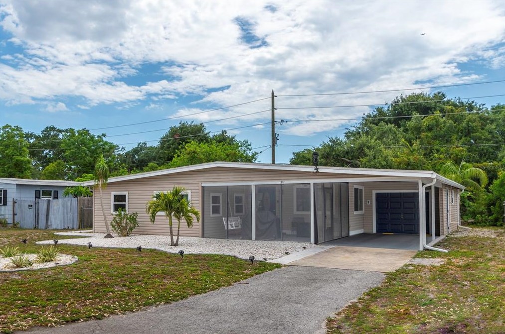 134 Melody Ln, Largo, FL 33771-2633