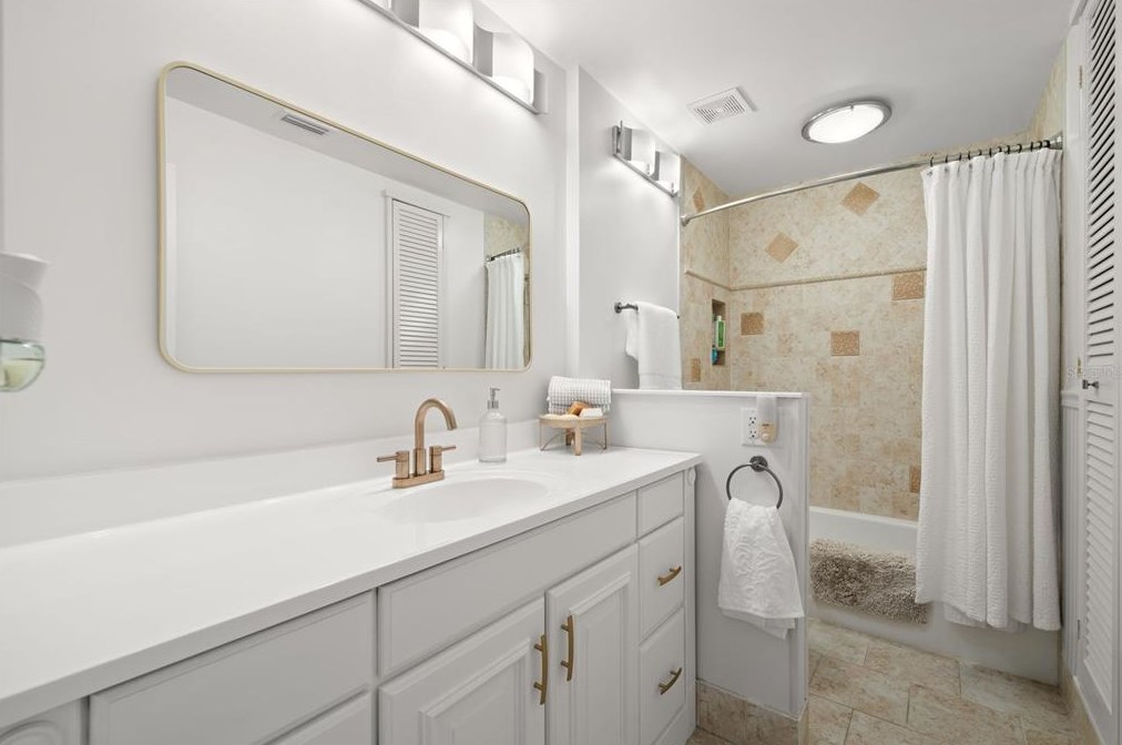 80 Tads Trl, Oldsmar FL 34677-2320 exterior