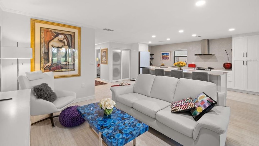 80 Tads Trl, Oldsmar FL 34677-2320 exterior