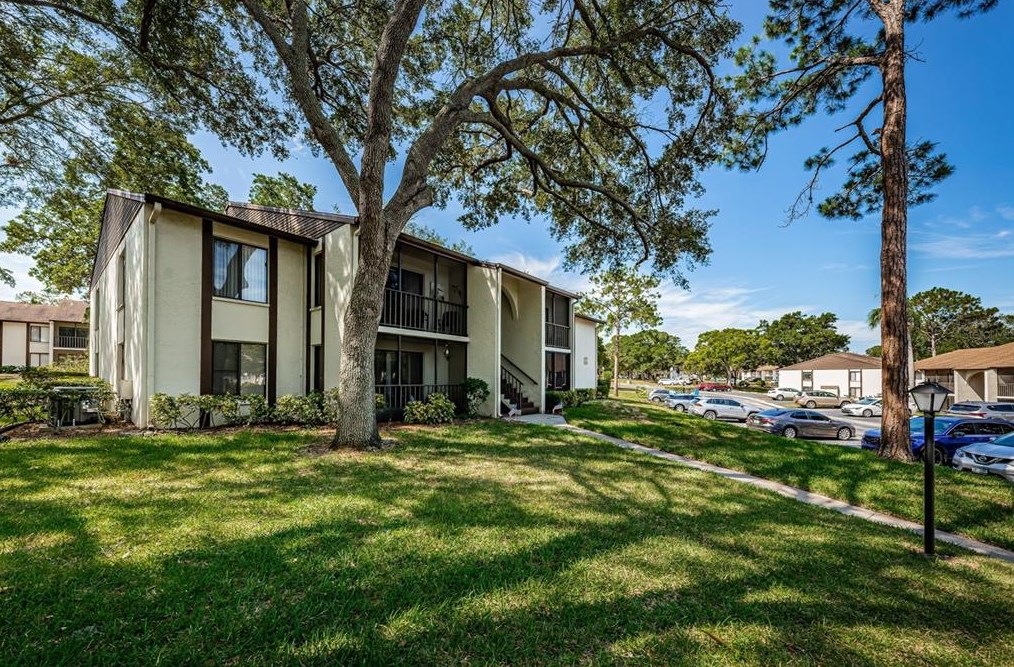 1725 Pine Ridge Way W #a2, Palm Harbor, FL 34684