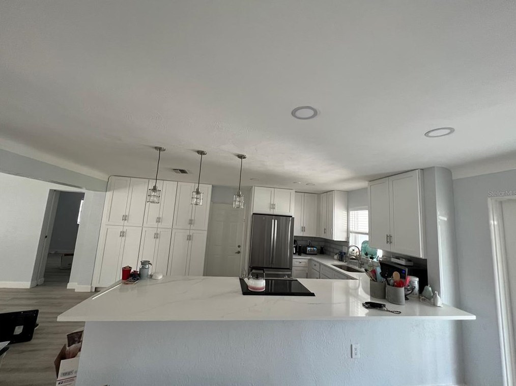 6016 24th Ave, Saint Petersburg FL  33710-4150 exterior