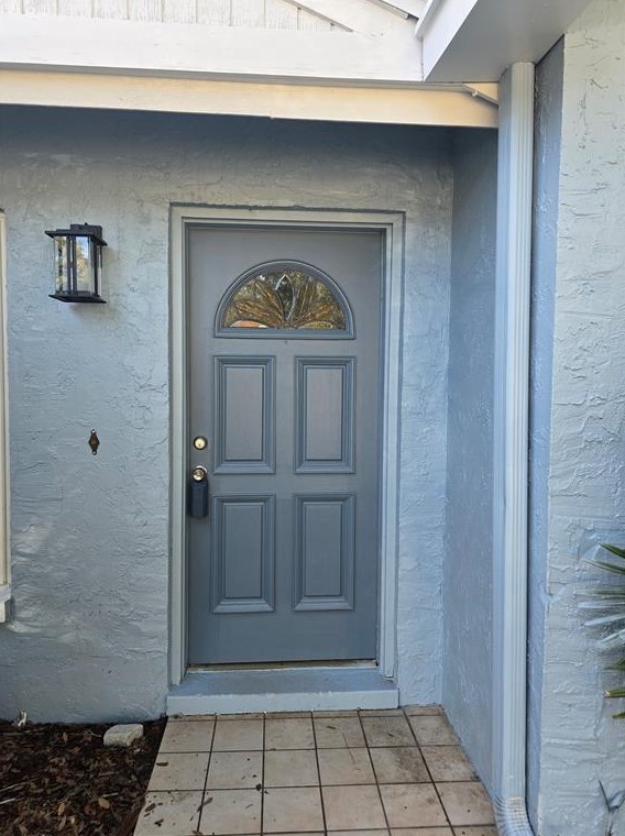 1053 Kit Ct, Lutz, FL 33549-4132