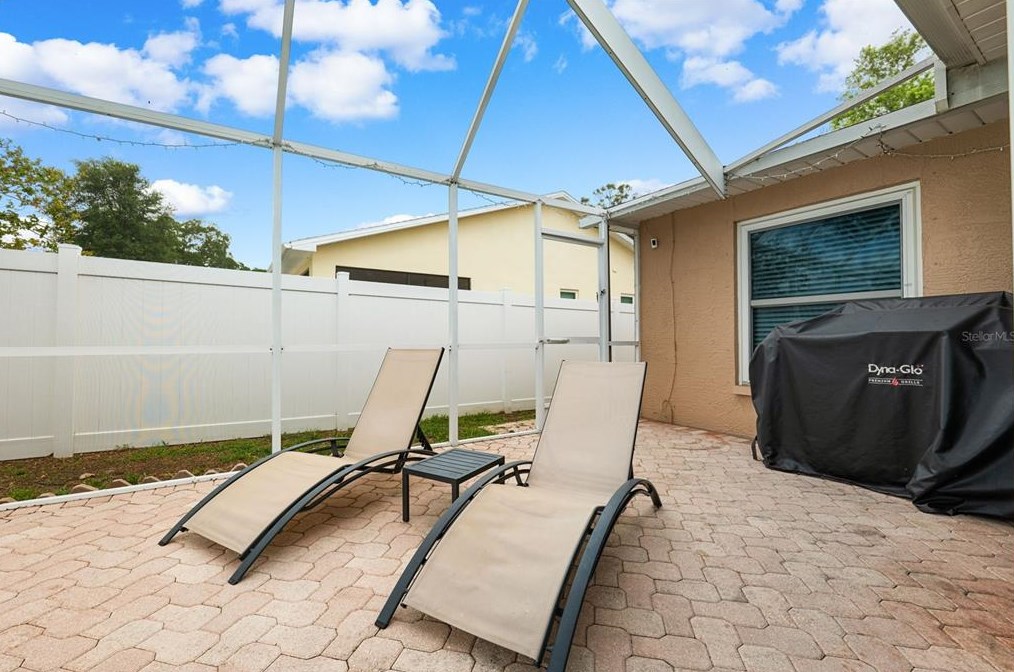 125 Cherry Laurel Dr, Palm Harbor FL  34683-4818 exterior