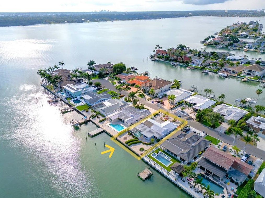 790 Capri Blvd, Saint Petersburg, FL 33706