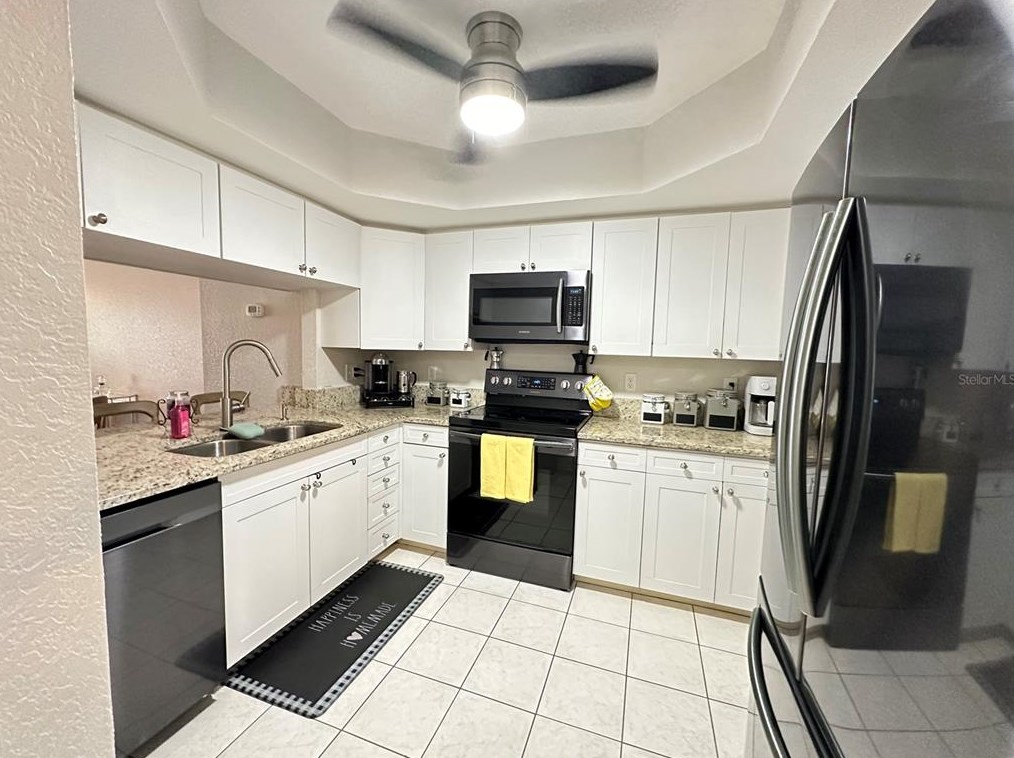 9663 Tara Cay Ct, Largo, FL 33776-1170