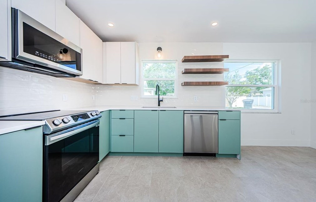 1787 45th St, Saint Petersburg FL  33713-4636 exterior