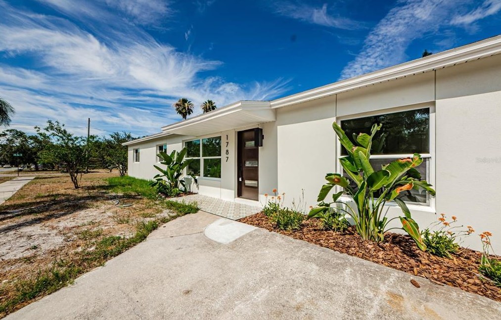 1787 45th St, Saint Petersburg FL  33713-4636 exterior