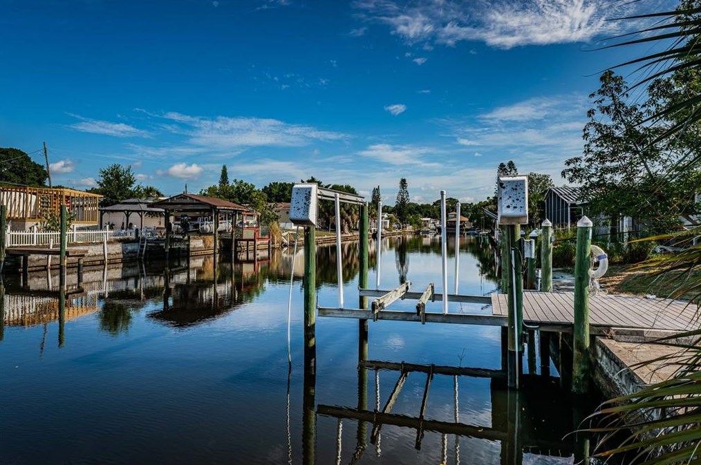 5814 Portsmouth Dr, Tampa, FL 33615-3734