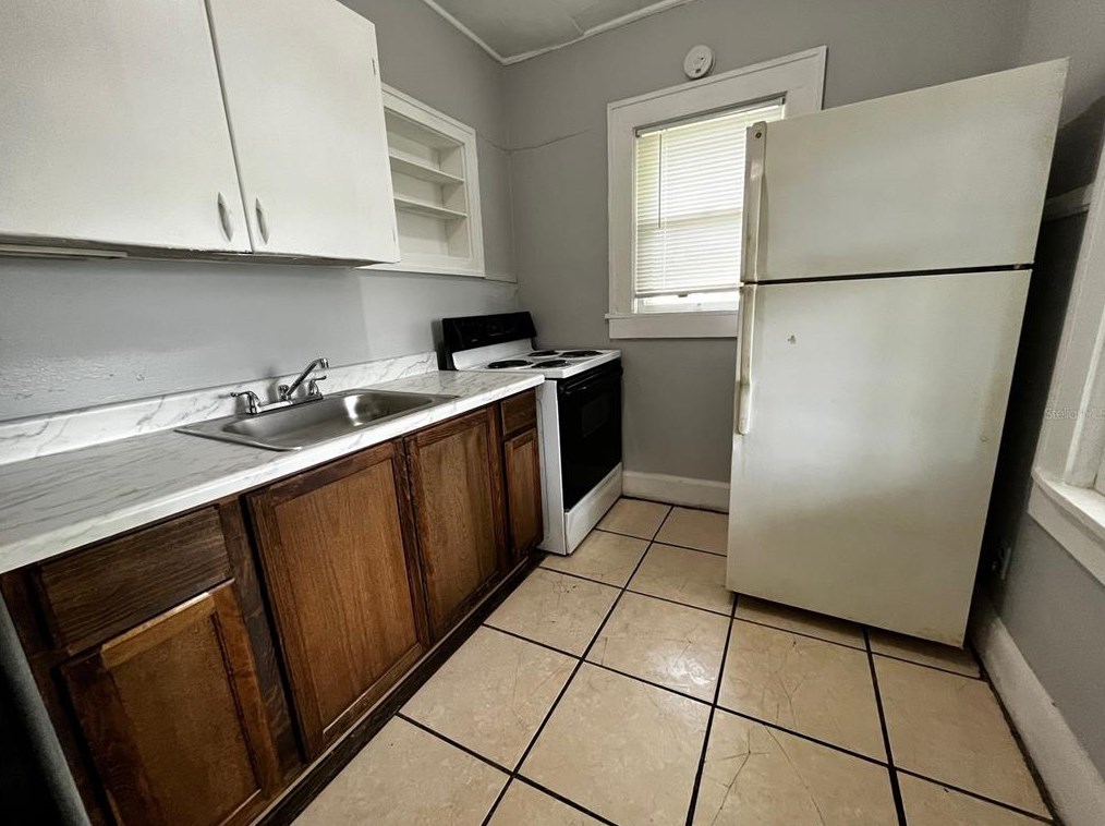 634 14th St N #2, Saint Petersburg, FL 33705