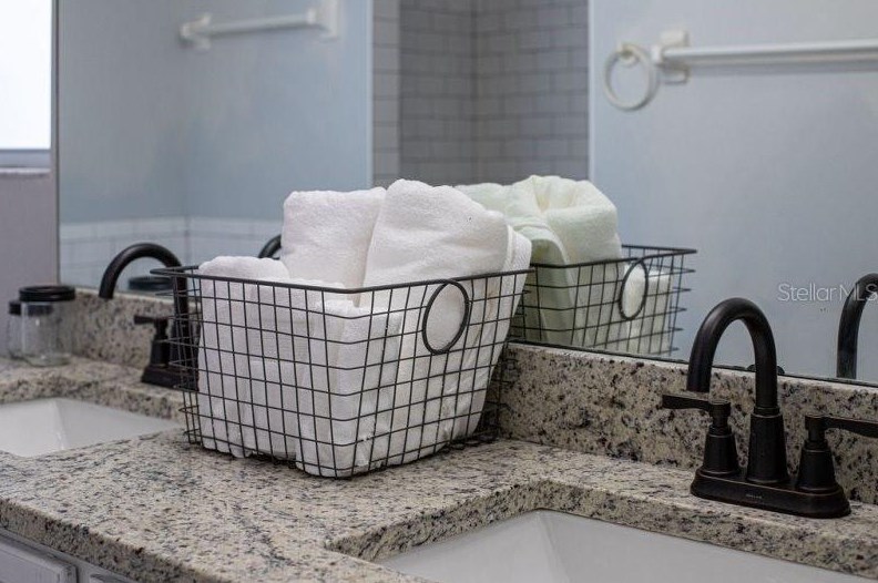 8665 Wellington Loop, Kissimmee FL  34747-1626 exterior