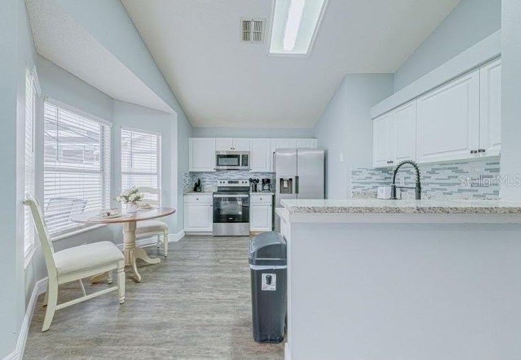 8665 Wellington Loop, Kissimmee FL  34747-1626 exterior