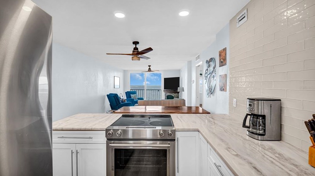9 Haig Pl #806, Dunedin, FL 34698