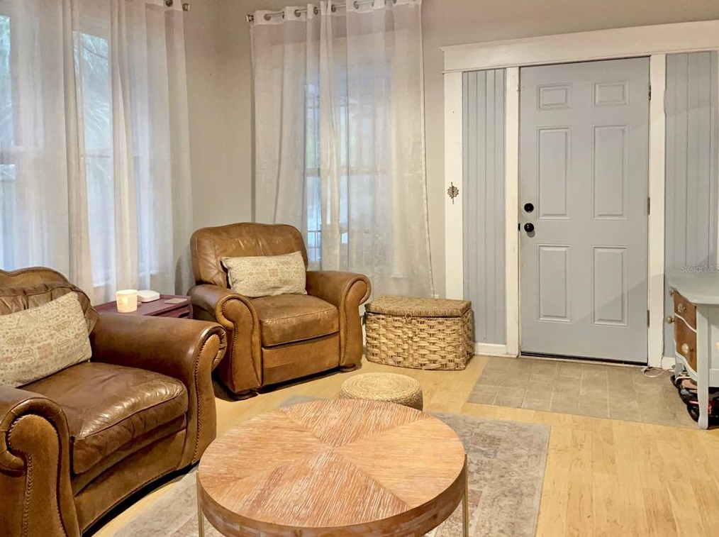 2808 Mitchell Ave, Tampa FL exterior