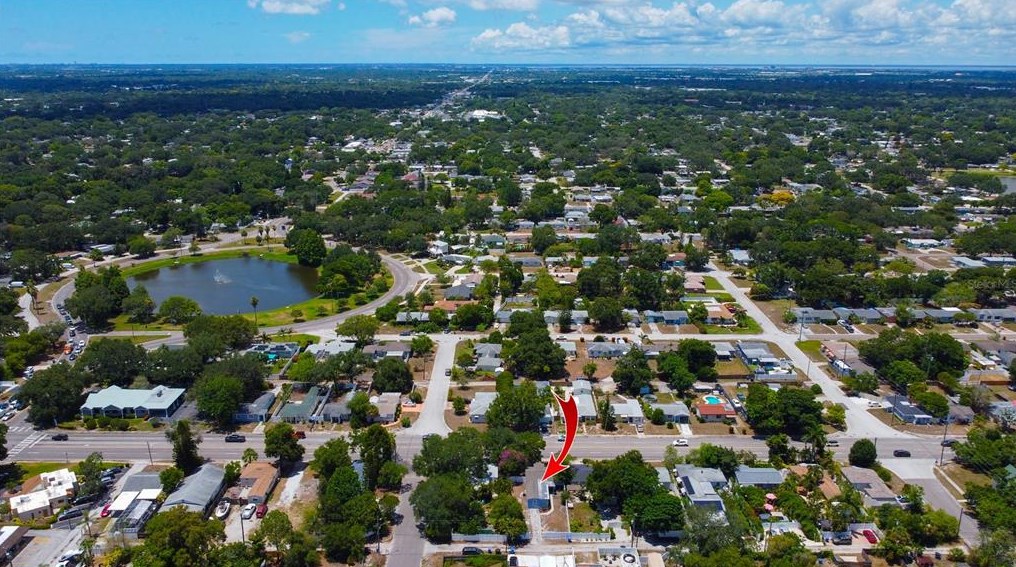 4748 22nd Ave, Saint Petersburg FL  33711-2926 exterior