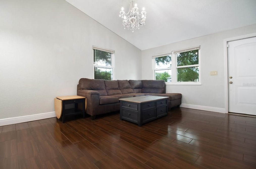 4748 22nd Ave, Saint Petersburg FL  33711-2926 exterior