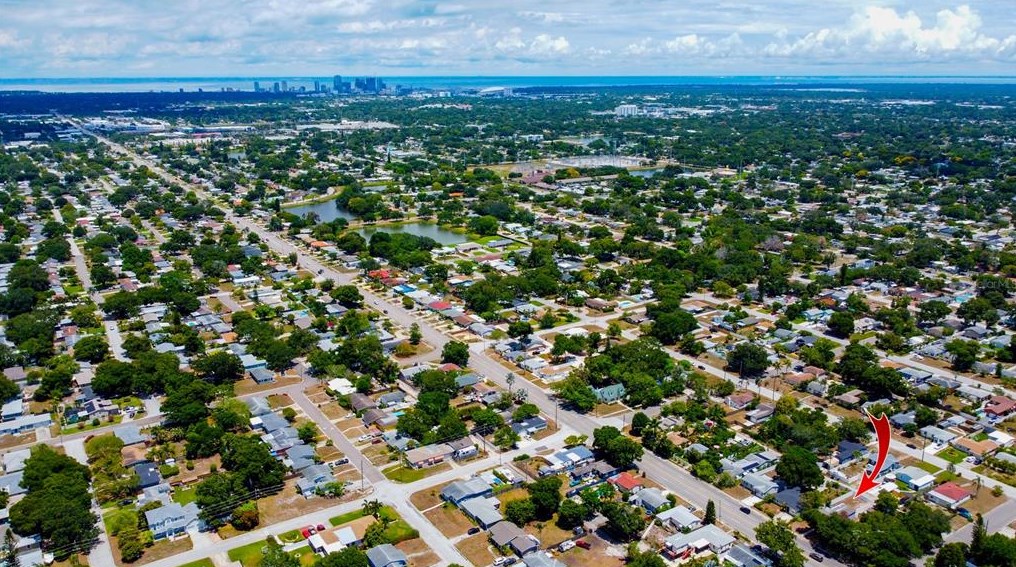 4748 22nd Ave, Saint Petersburg FL  33711-2926 exterior