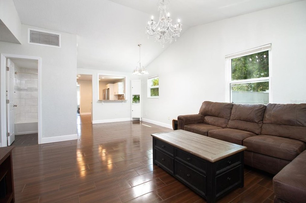 4748 22nd Ave, Saint Petersburg FL  33711-2926 exterior