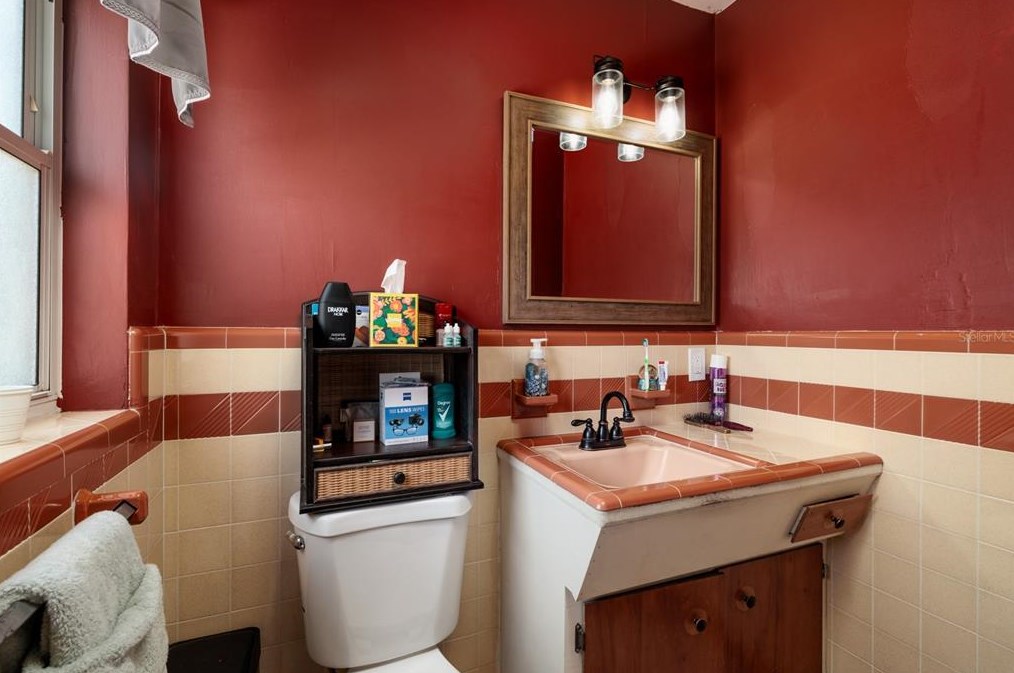 2482 67th Ave, Saint Petersburg FL  33712-5613 exterior