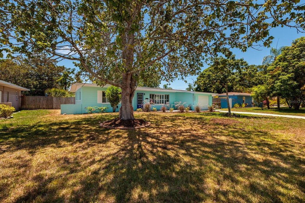 2482 67th Ave, Saint Petersburg FL  33712-5613 exterior