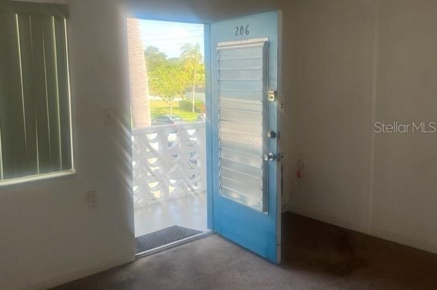 8555 112th St #206, Largo, FL 33772