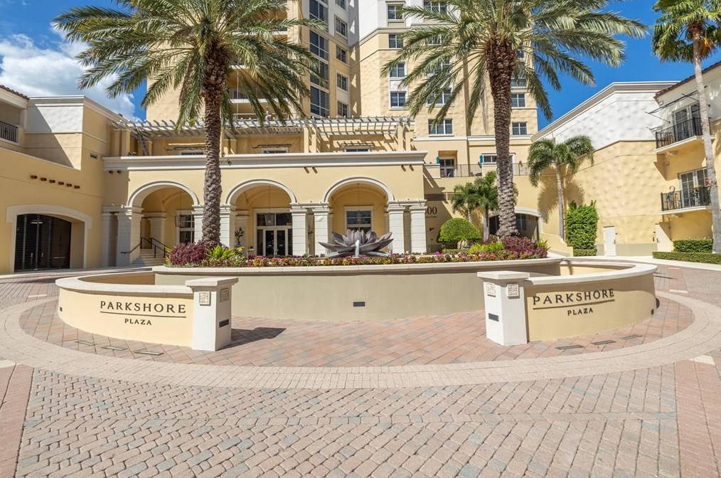 300 Beach Dr Ne #2404, Saint Petersburg, FL 33701